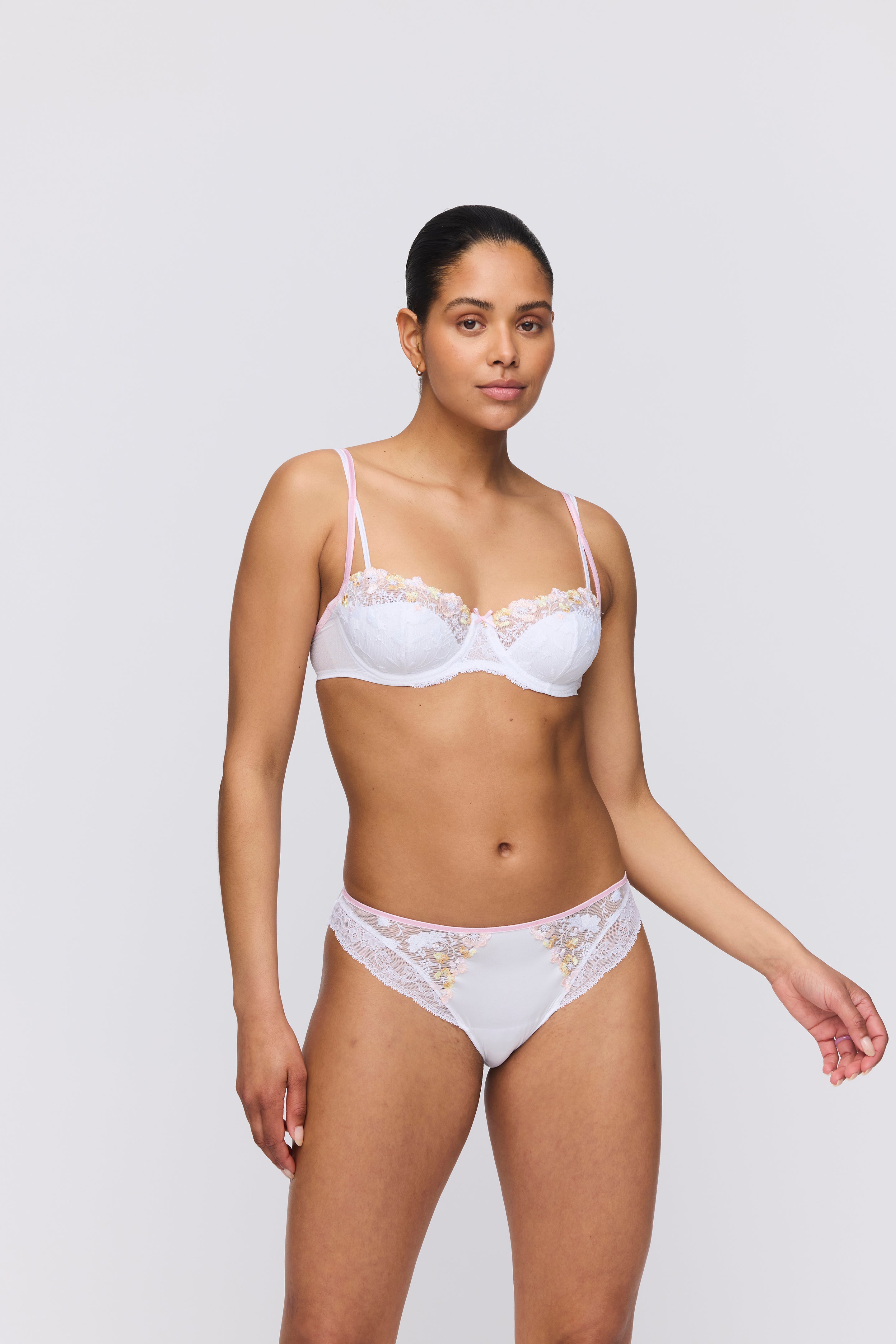 LIZELOT halb unterlegter Balconette-BH