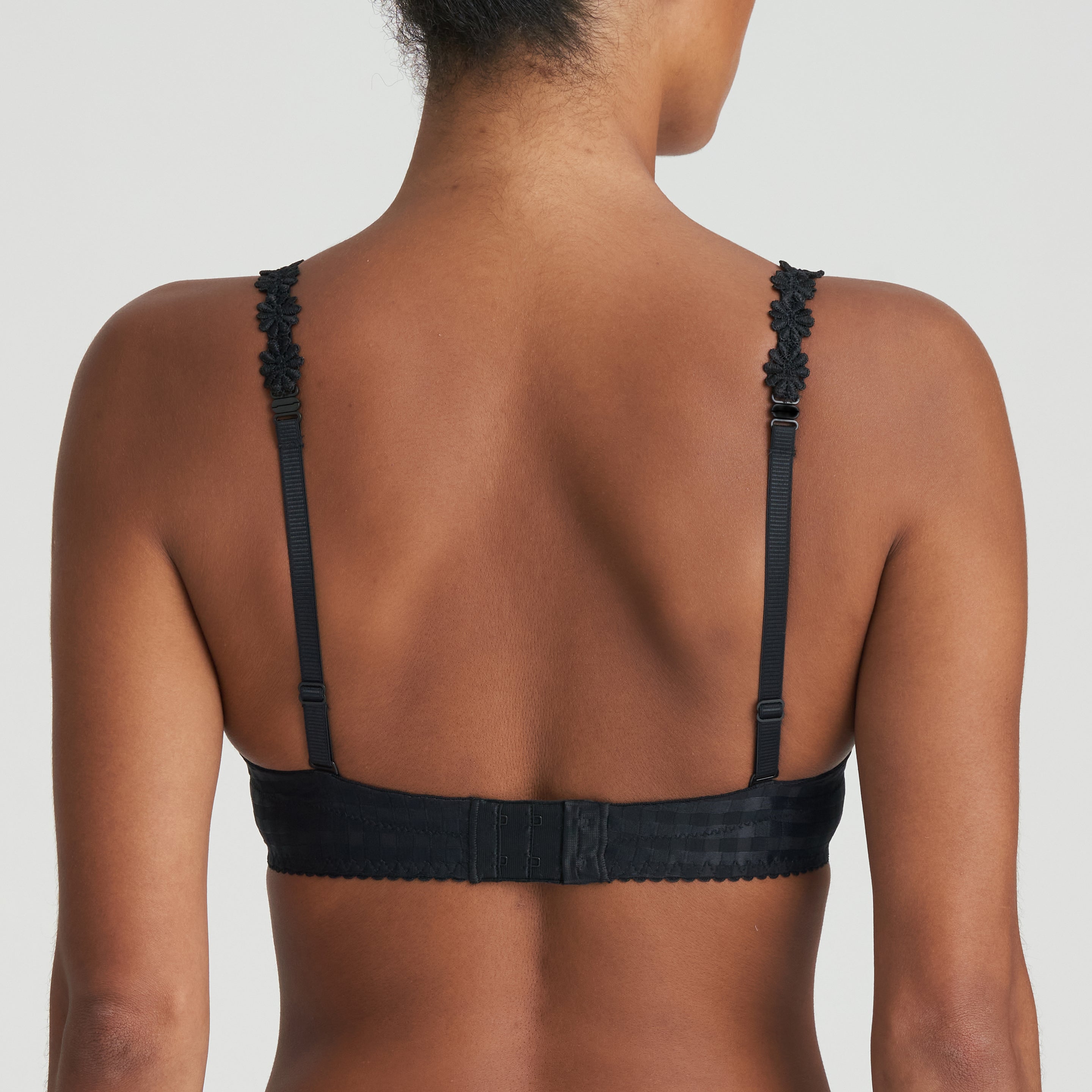 AVERO Unterlegter BH Herzform