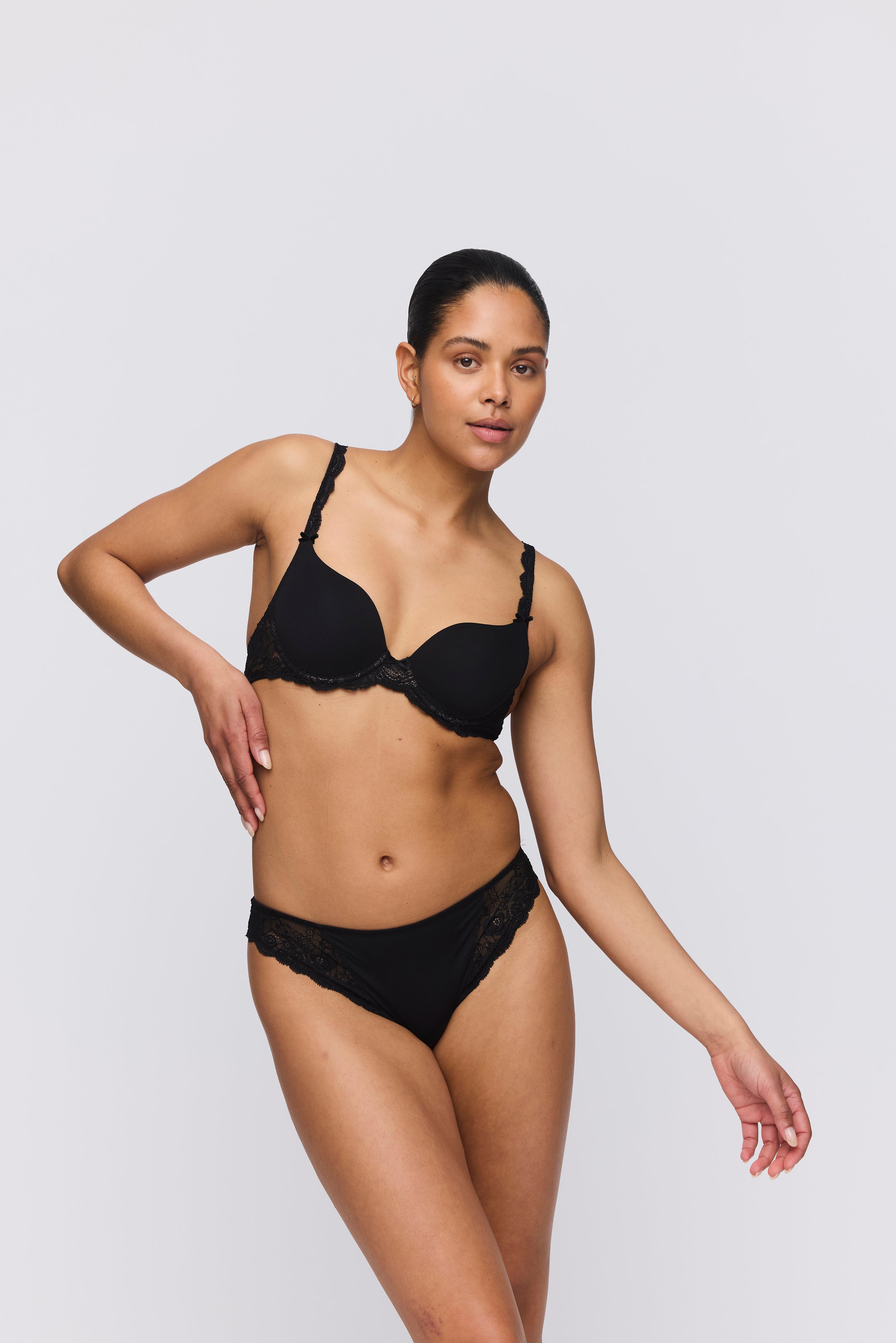 CYRILE Unterlegter BH Herzform