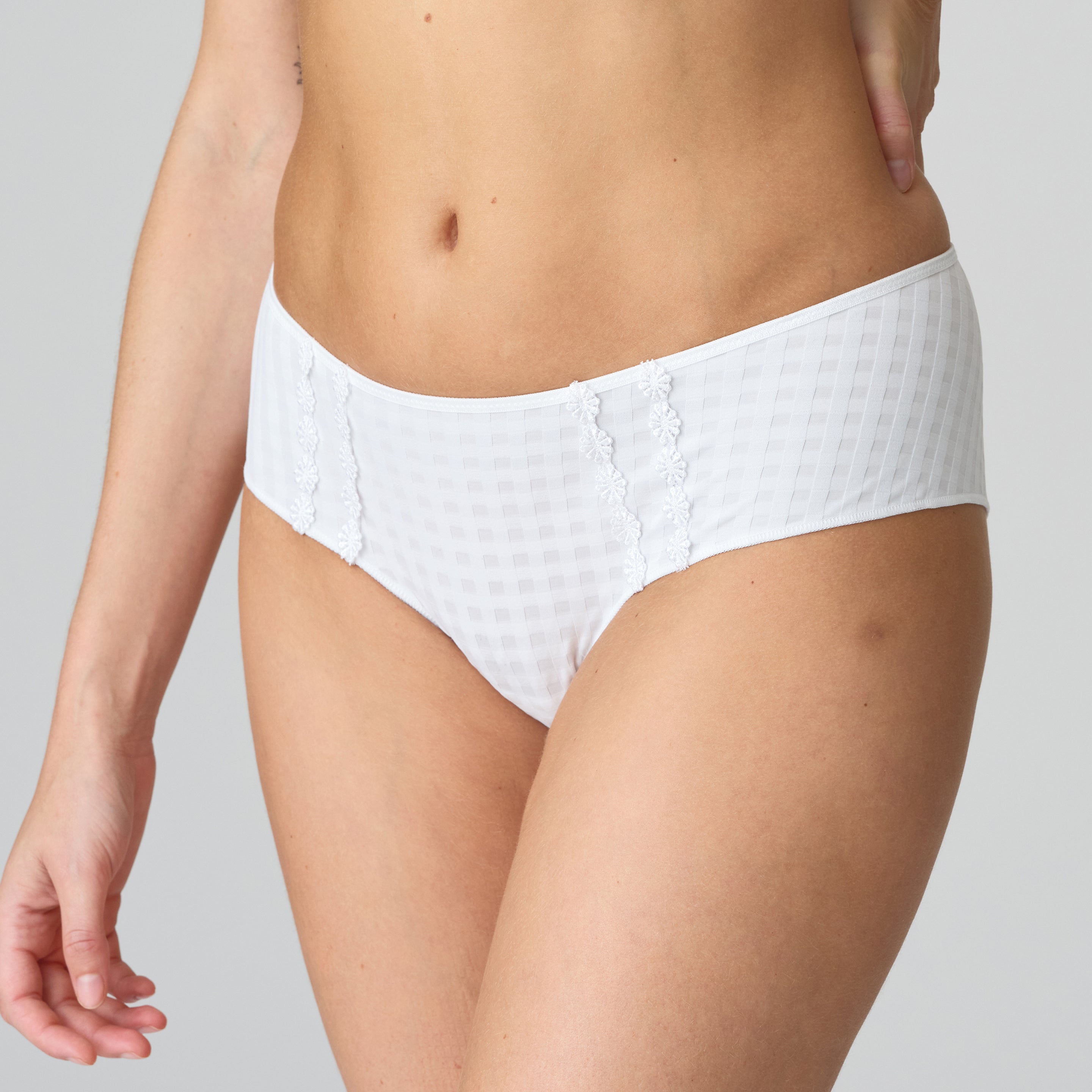 AVERO Hotpants