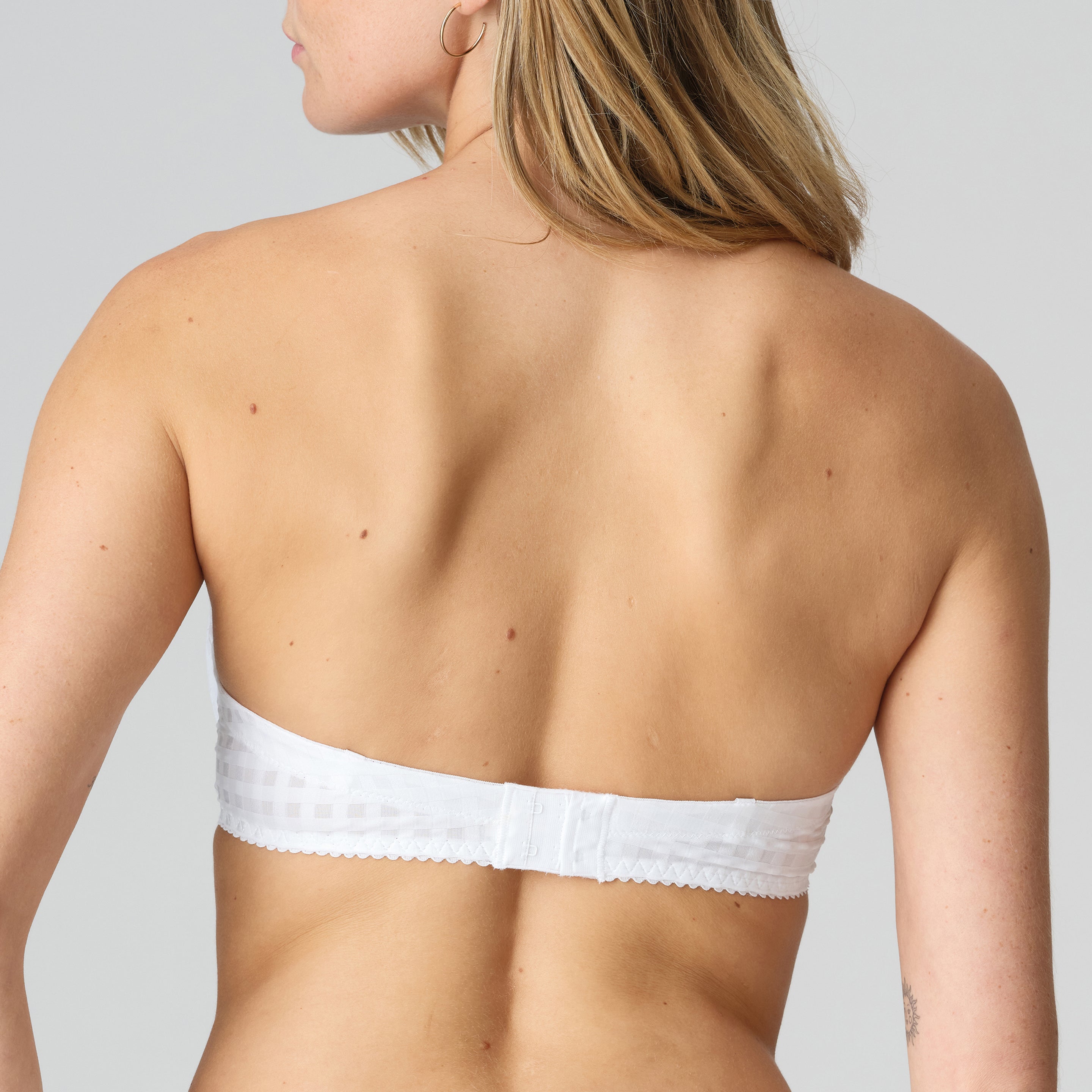 AVERO Unterlegter BH trägerlos