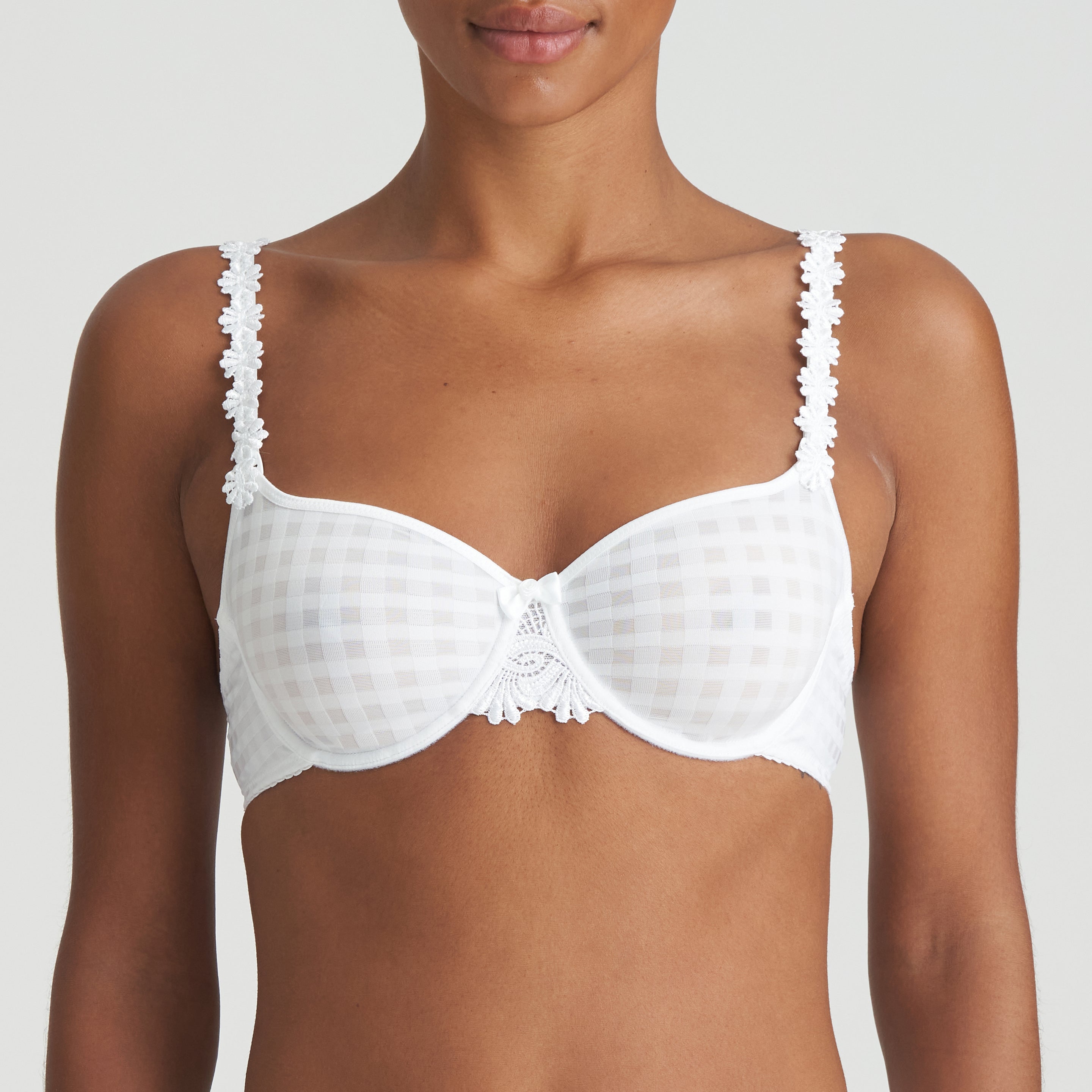 AVERO Vollschalen-BH nahtlos