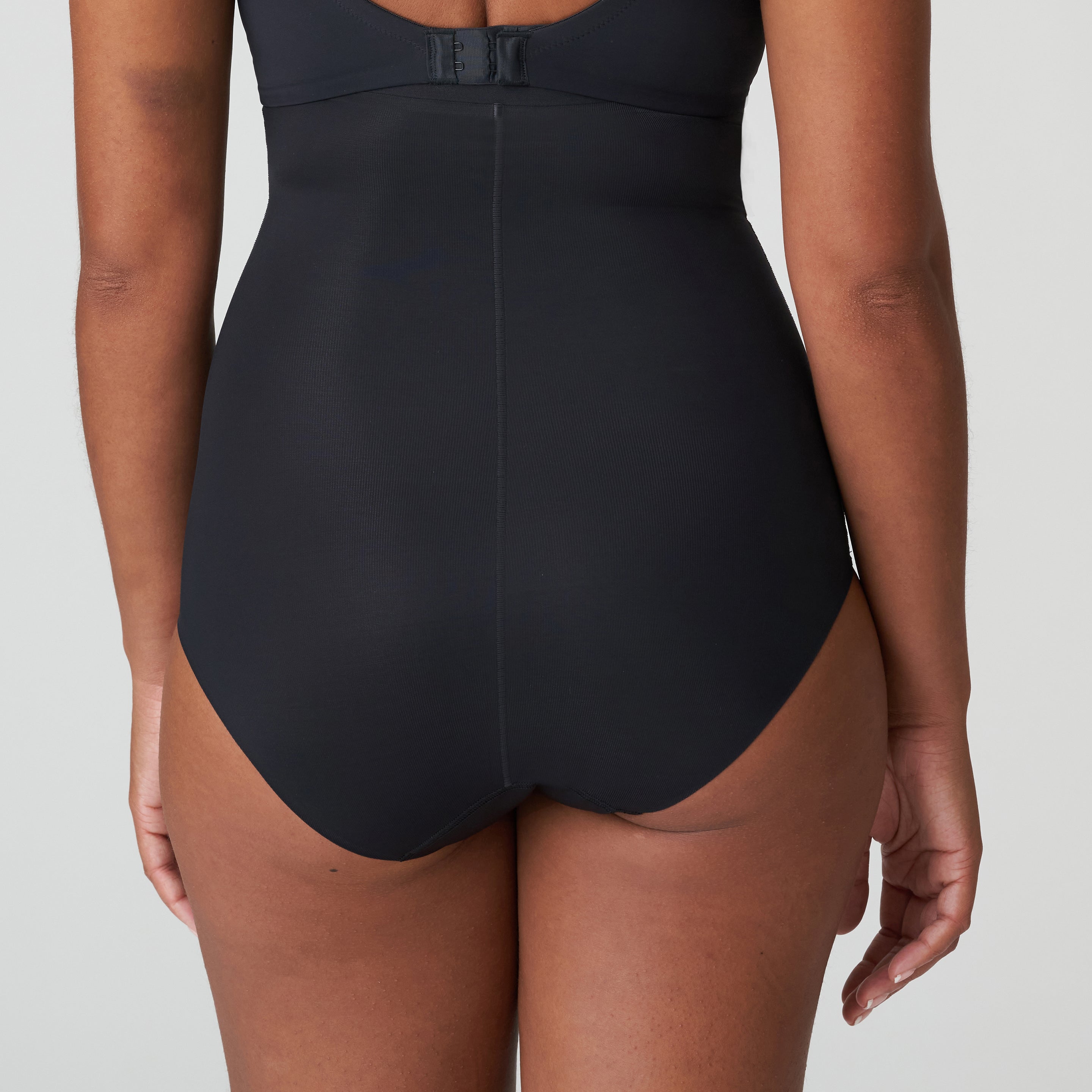 FIGURAS Glättender Taillenslip