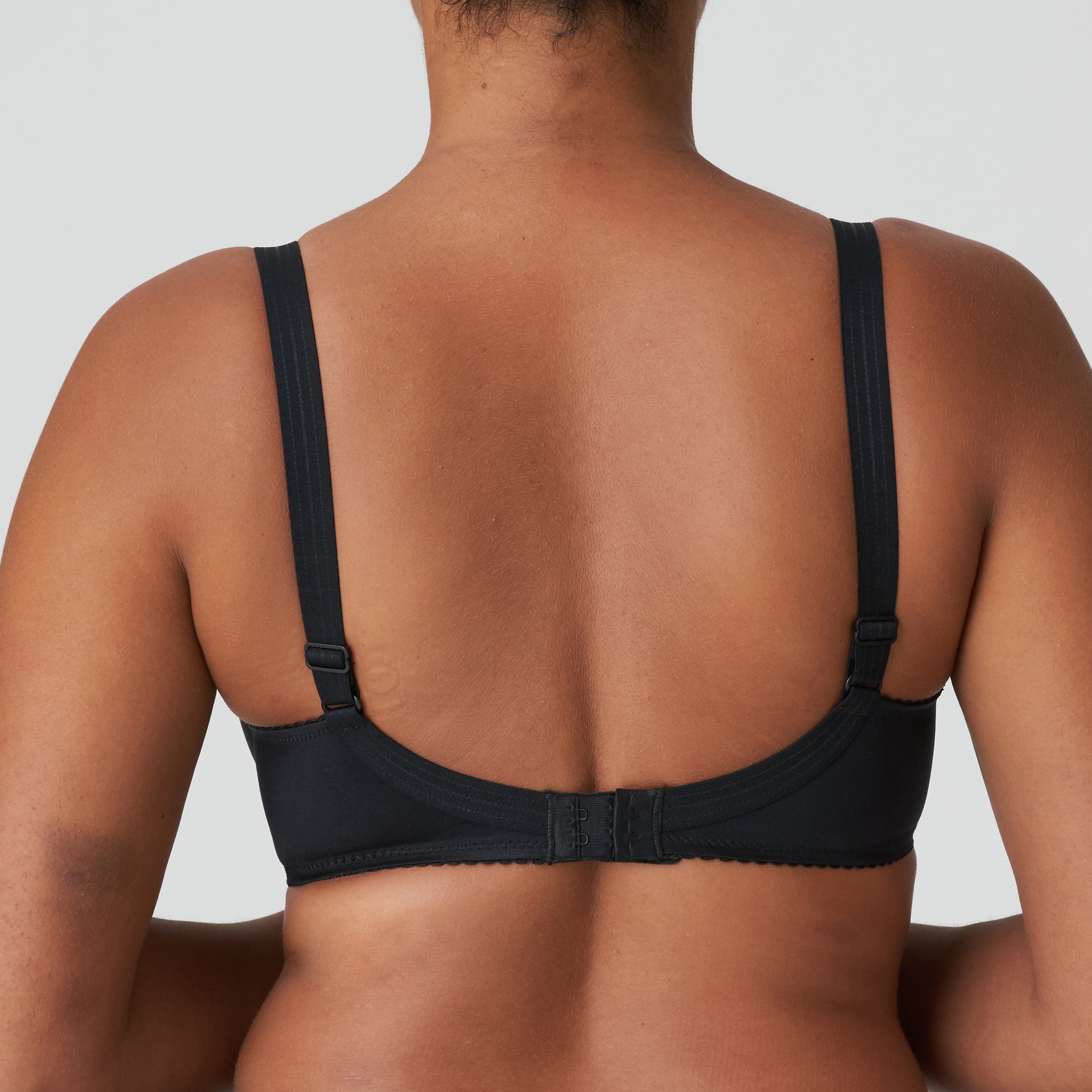 SATIN Vollschalen-BH nahtlos