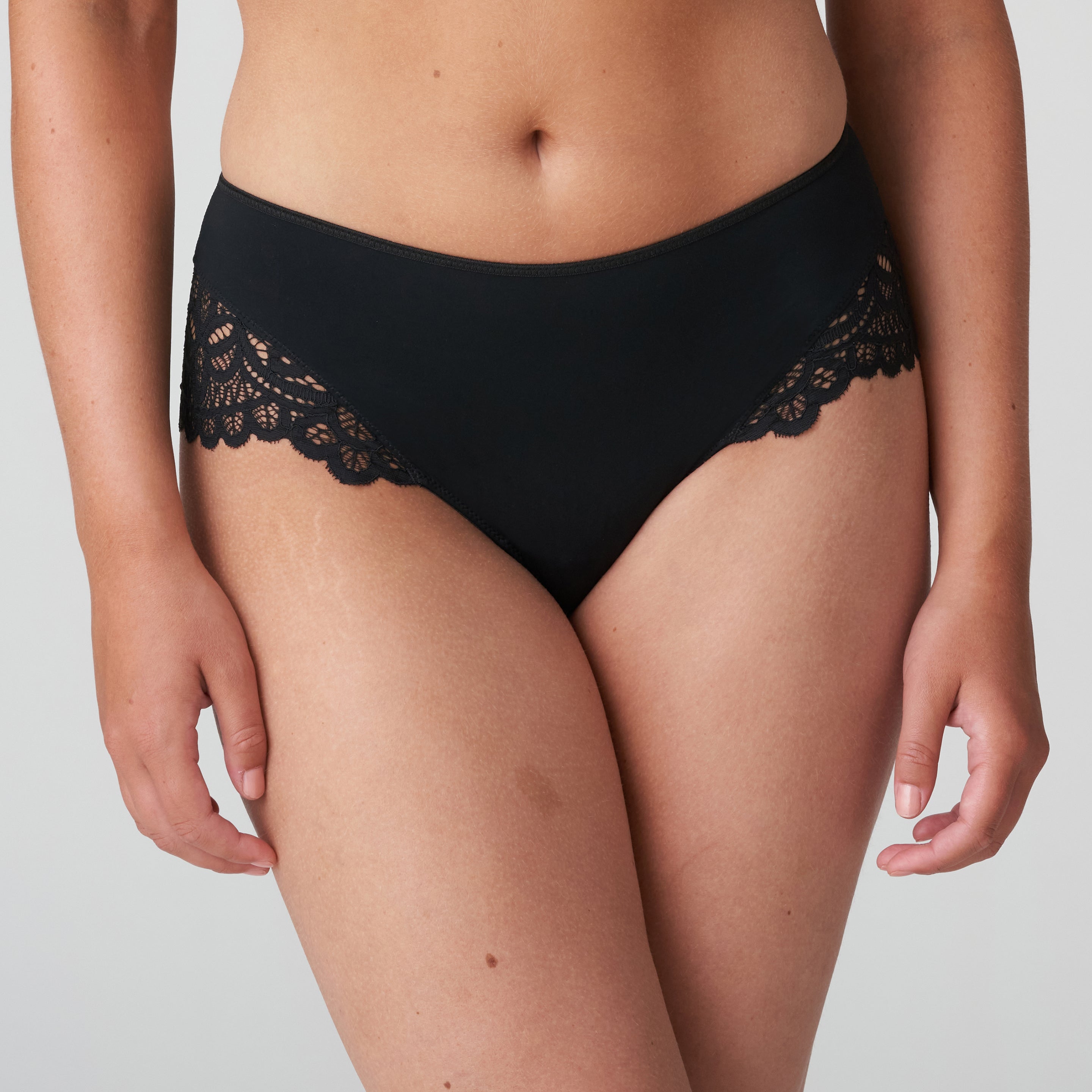 FIRST NIGHT Hotpants