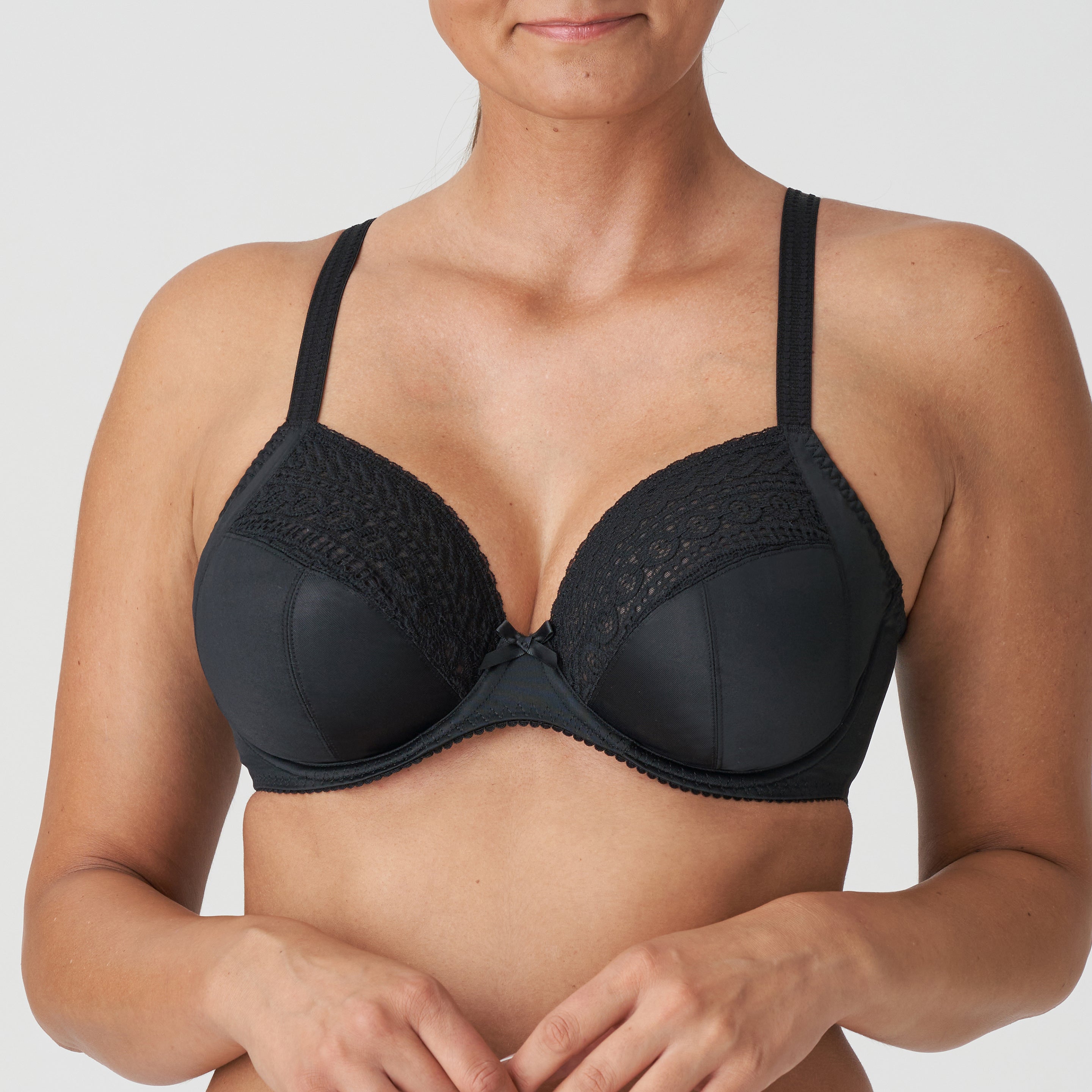 MONTARA Tiefdekolletierter BH