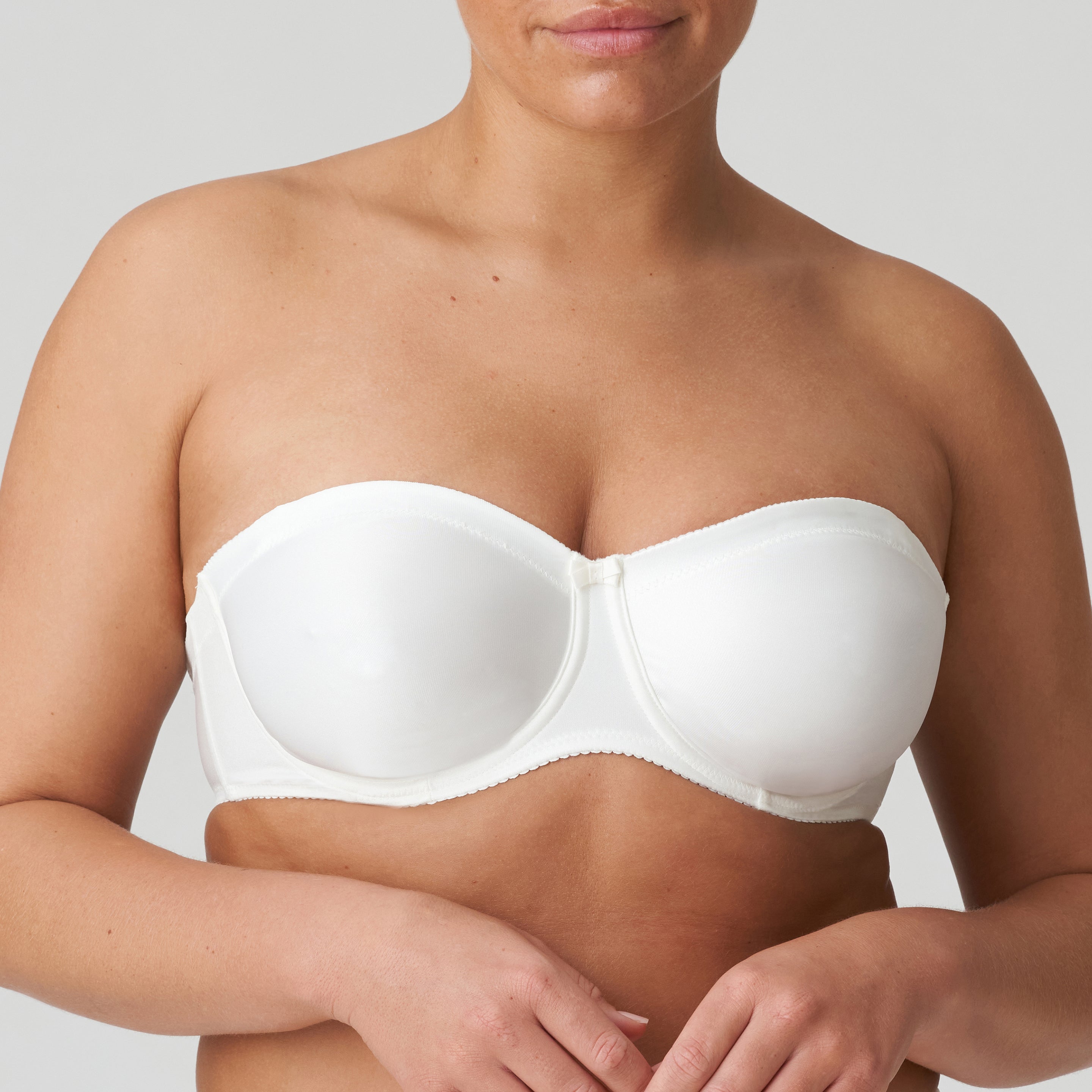 SATIN Trägerloser BH